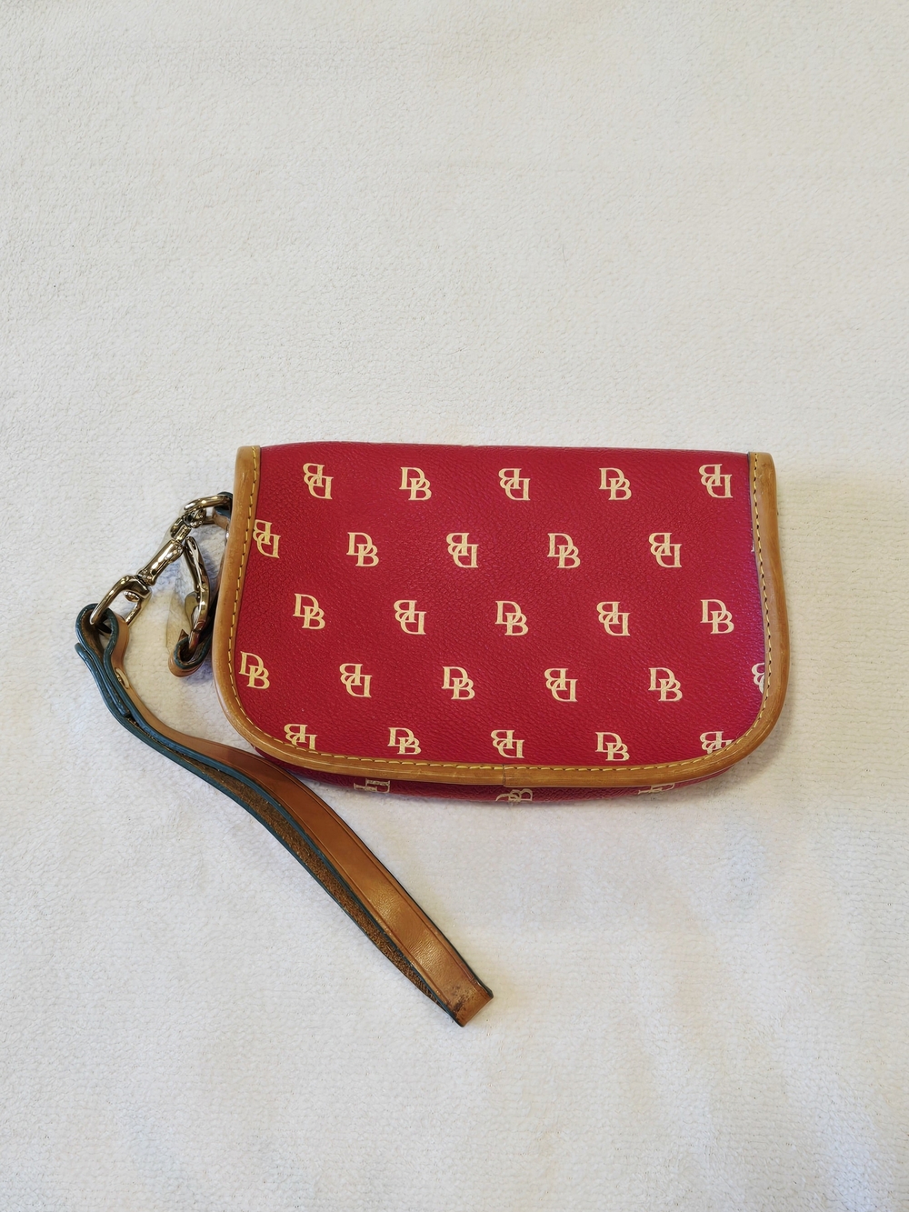 Dooney & Bourke Dark Pink Signature Logo Wristlet with Tan Leather Trim - Picture 2 of 12